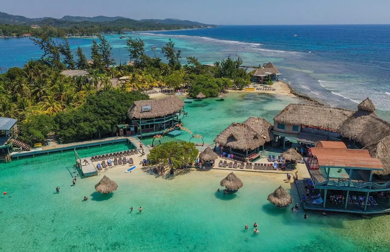Roatan Little French Key Tour – Beach & Animal Experience