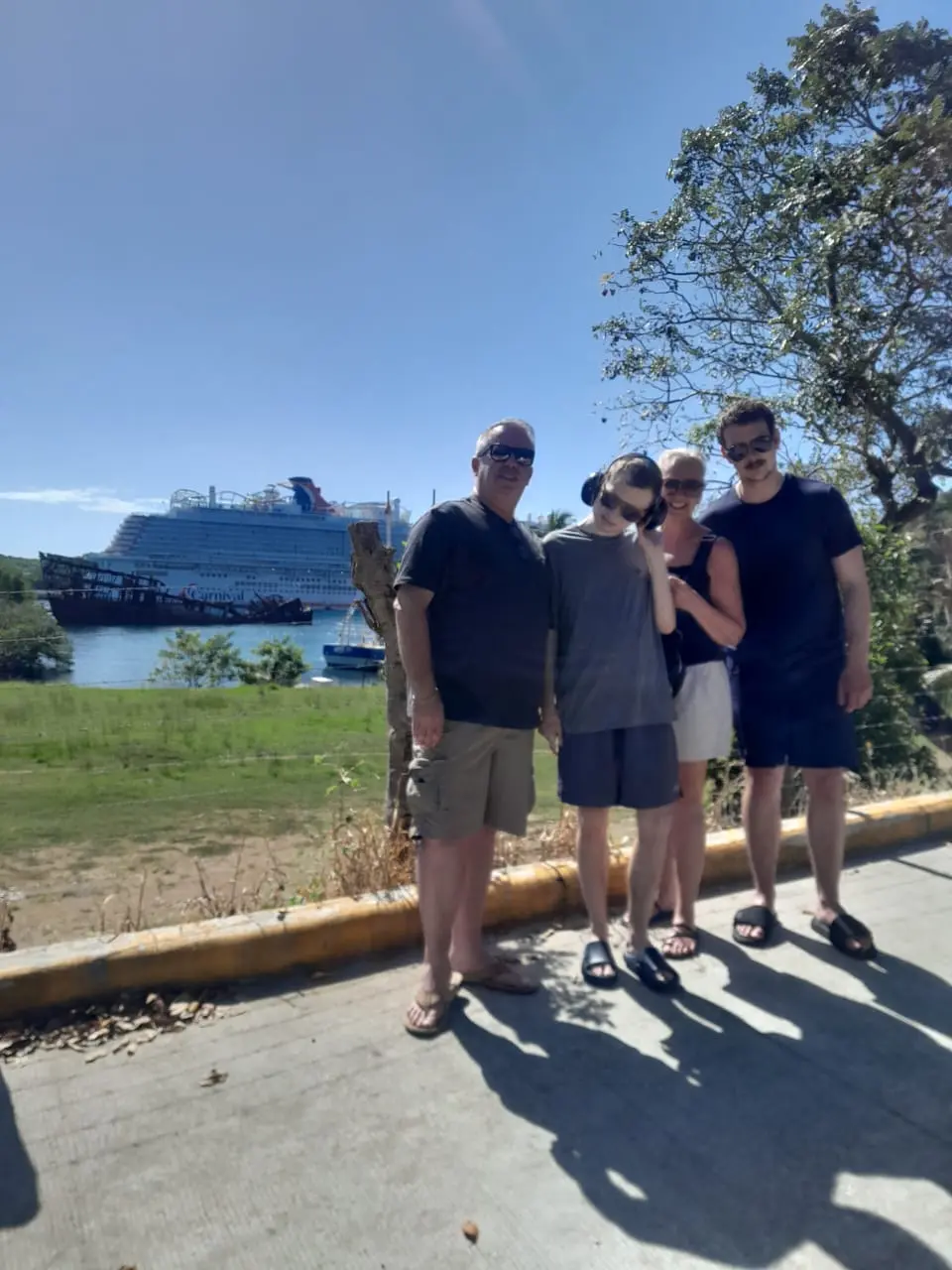 East End Mangrove Tour Roatan – Hidden Paradise Experience - Image 4