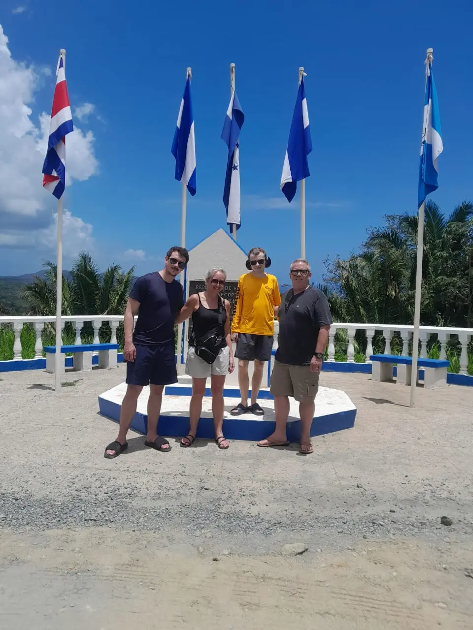 East End Mangrove Tour Roatan – Hidden Paradise Experience - Image 2
