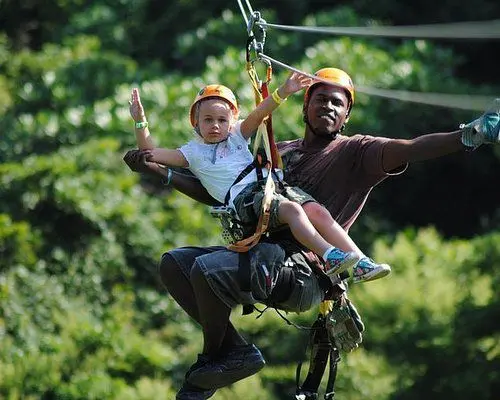 Roatan Land Sea Tour – Zipline Snorkeling Beach